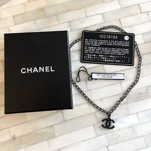 100% authentic Chanel black pendant necklace